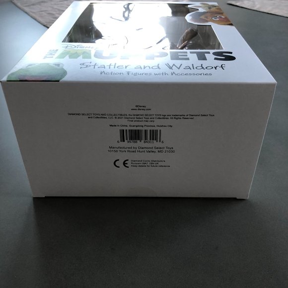 Muppets Best of Series 2: Statler & Waldorf Action Figure Two-Pack - Picture 6 of 10